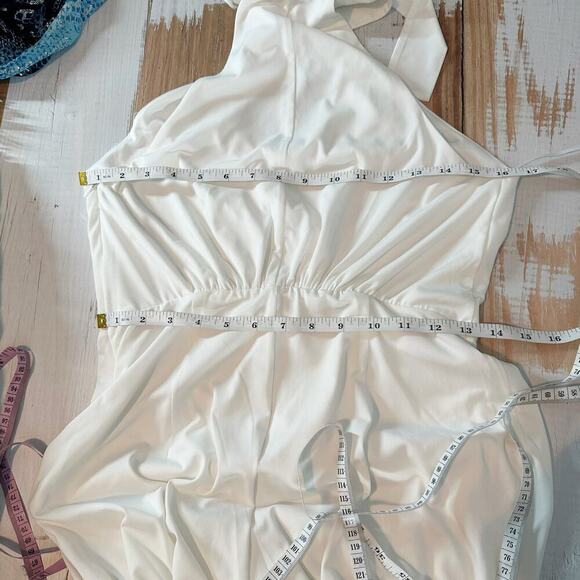 Alexia Admor Sienna Halter Neck Wide Leg Jumpsuit In White Size 6 Stretch - Picture 11 of 11